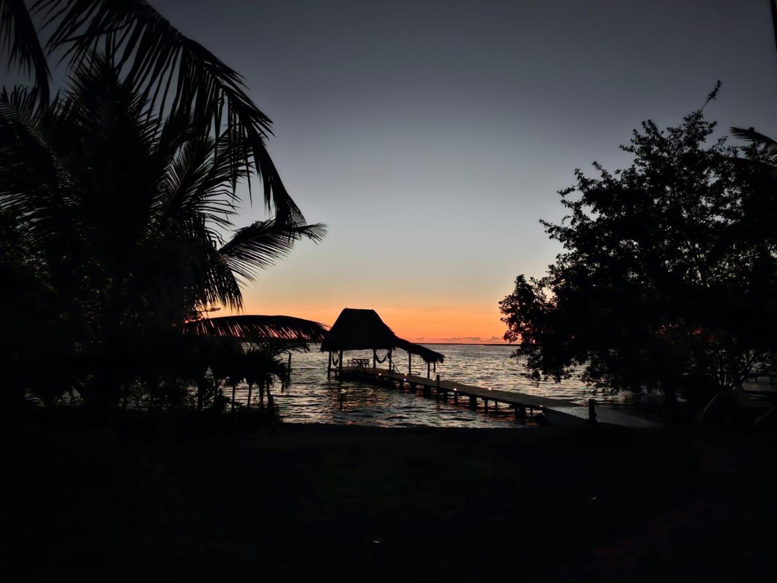 Cabana Con Muelle Privado En La Laguna De Bacalar Exterior foto